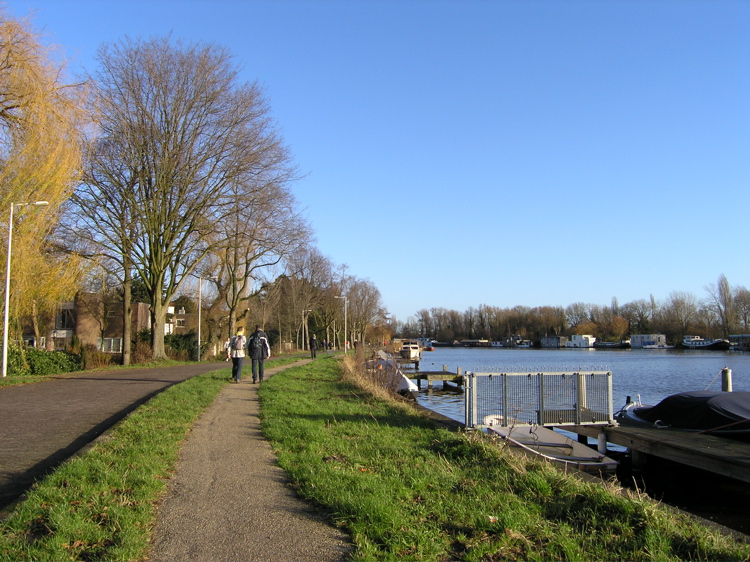 PC090239